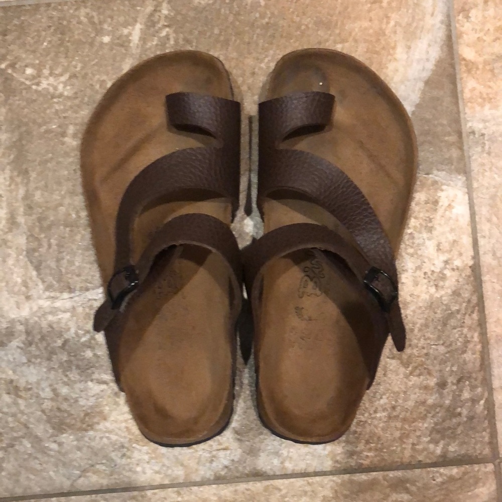 Birkenstocks! Super cute size 6.5